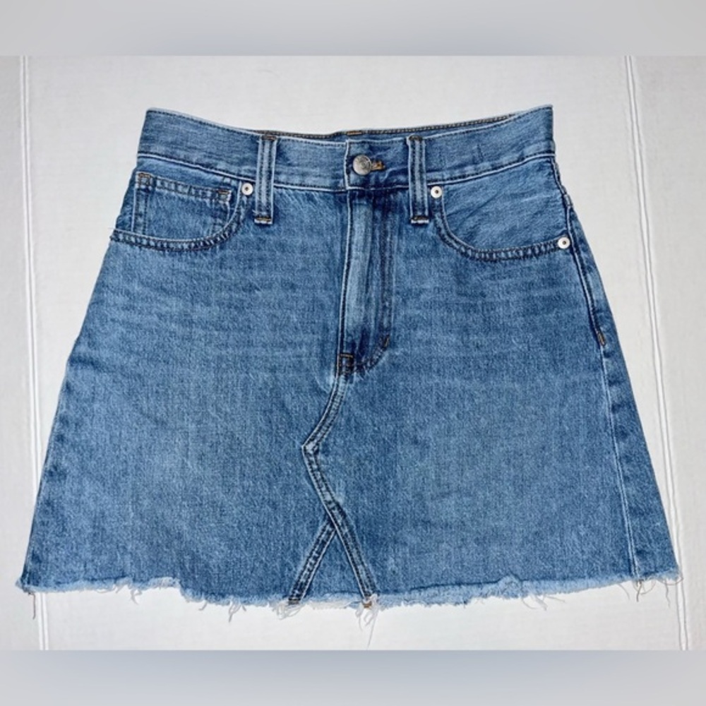 Madewell - Rigid A-Line Denim Mini Skirt  size 24 Raw Hem 100% cotton